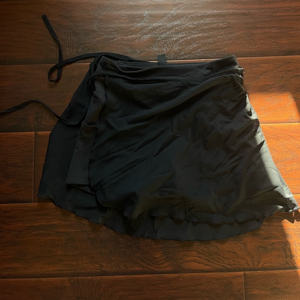 Lululemon SLNSH Mesh Convertible Skirt Black 8